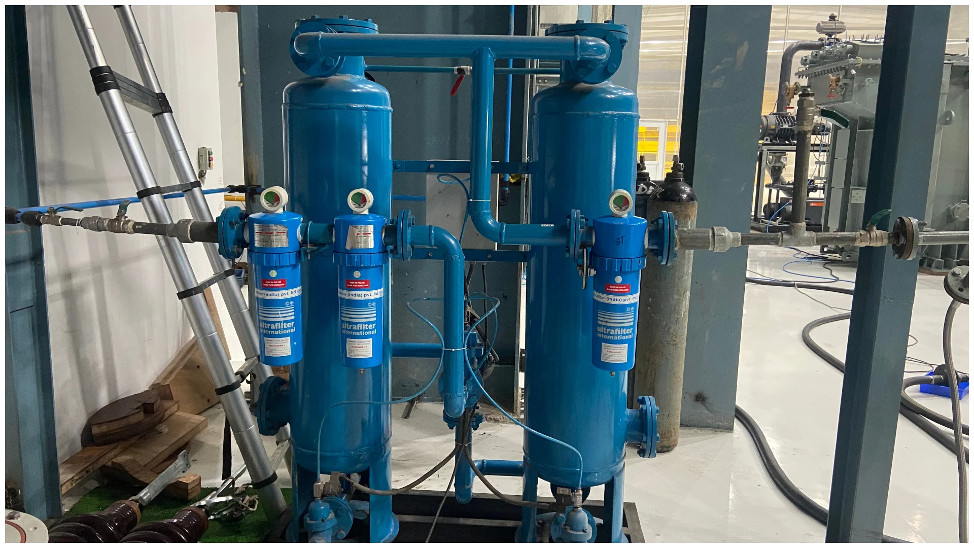 Dry air generator